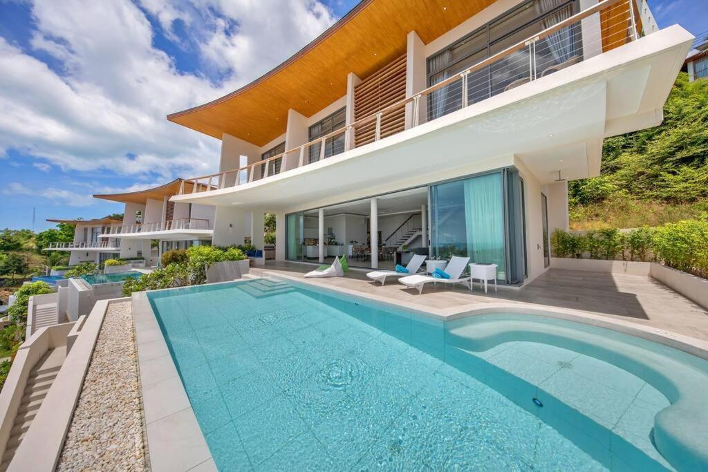 Luxury Pool 3 Bedrooms Near Wat Plailaem Villa Koh Samui
