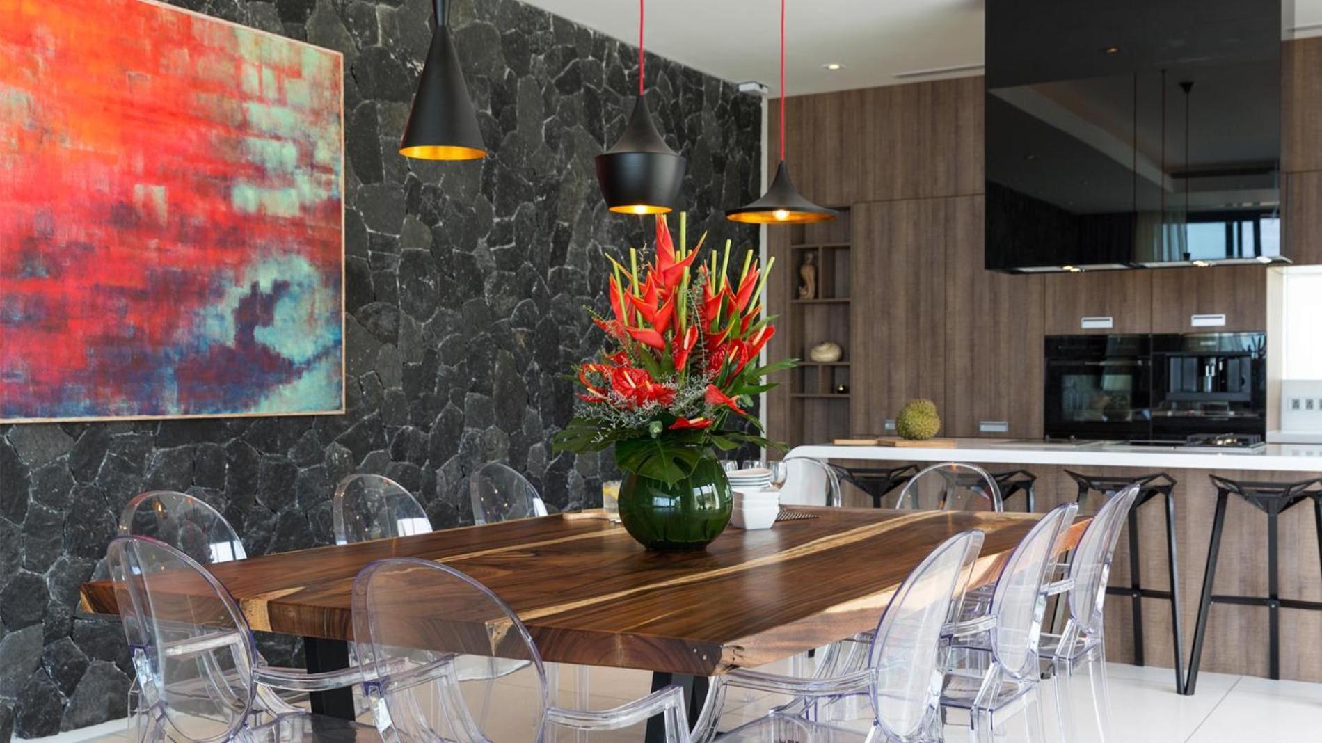 Elegant Anar 5 Bed Luxury Beachfront Near Four Seasons