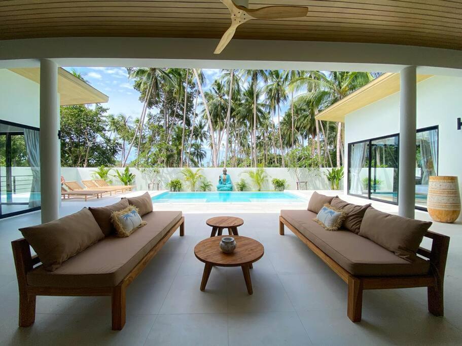 Luka - Amazing Balinese Style Koh Samui