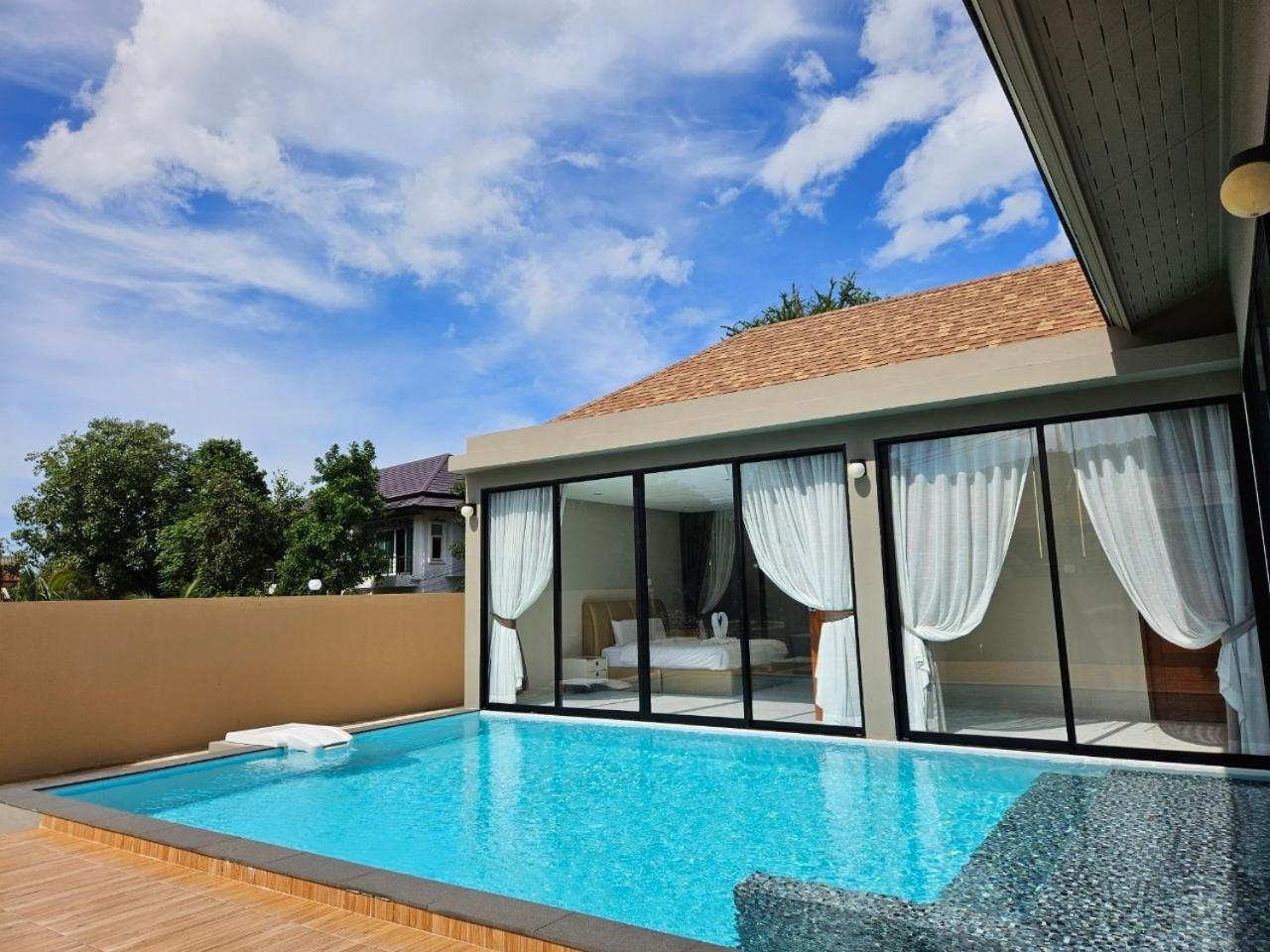 Baan First Pool Ban Ko Khwan