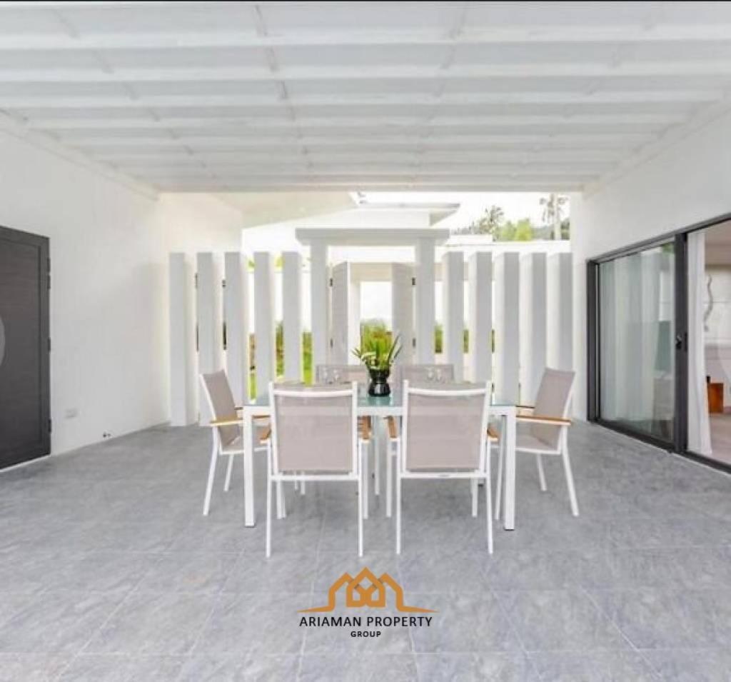 Luxurious 4-bedroom Pool Near Noi Villa Strand von Chaweng