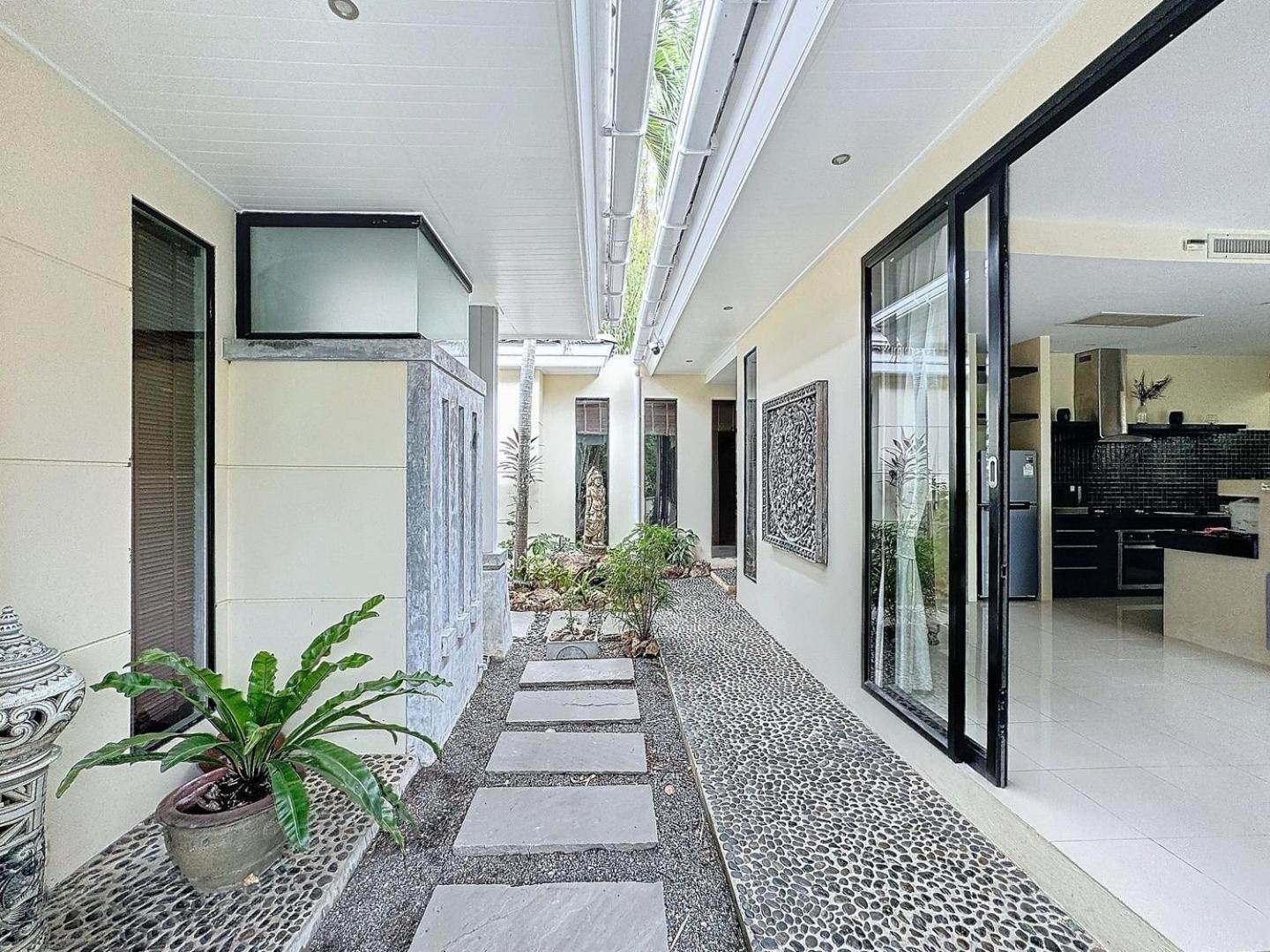 Lavanya Nico Villa
