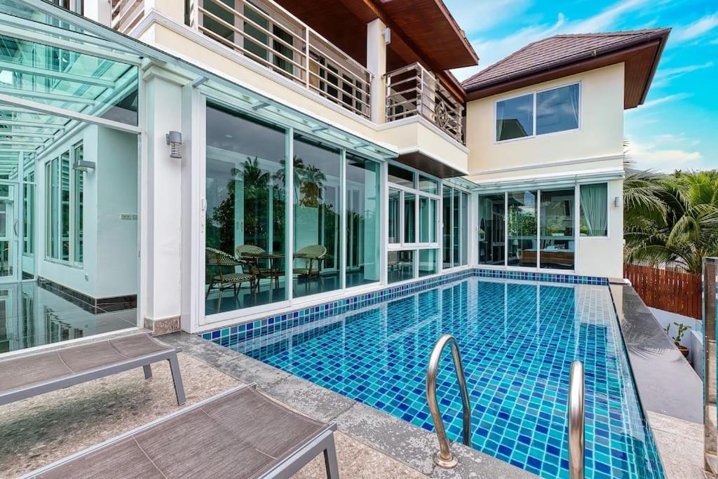 Holiday home New 8 Bedroom Seaview Gym Pool Chaweng (Koh Samui)