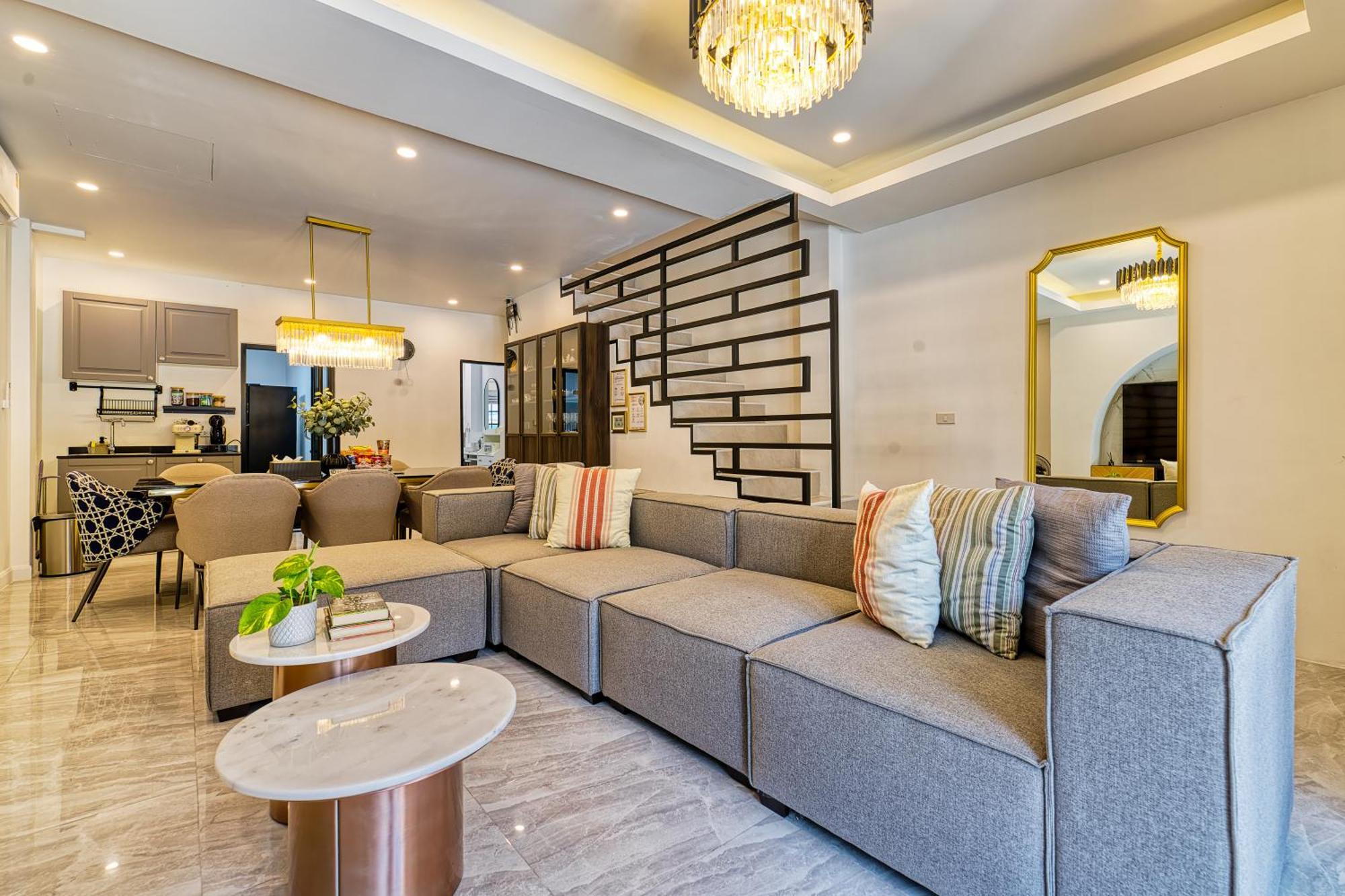 Shalom House 3 Bedroom, Near Chabad And Holiday home *