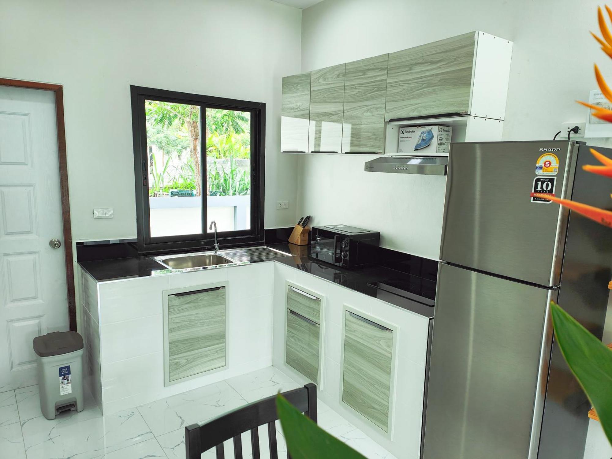 Cozy Pool House 3 Min To Holiday home *