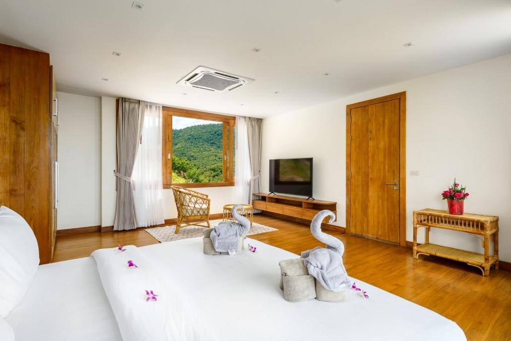 Bella Vista Samui - 360 Degrees Mountain View Villa