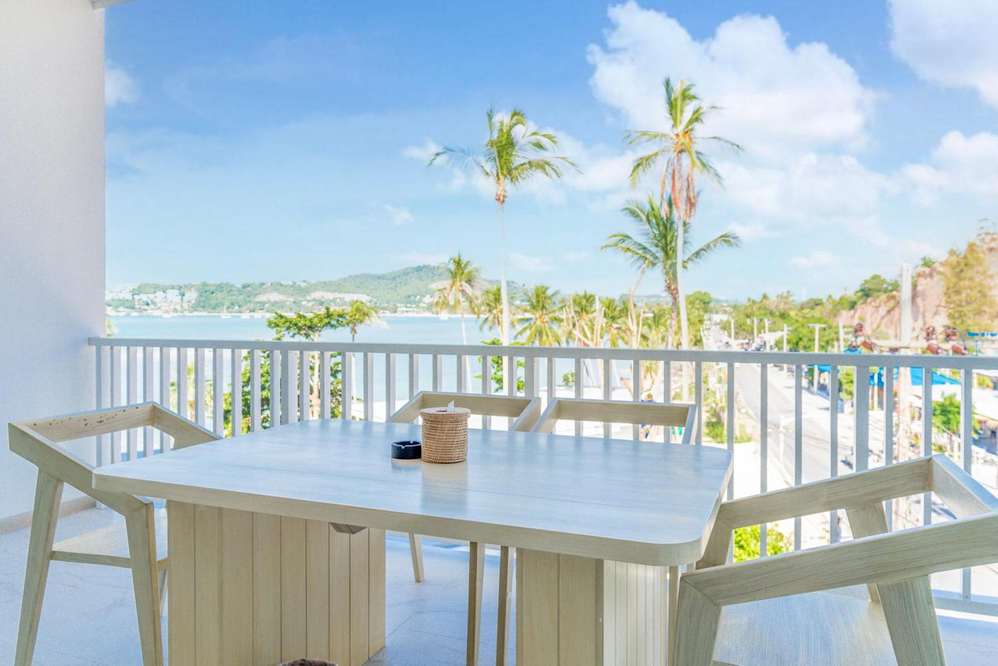 Beachfront Luxury 33 Bang Rak Beach (Koh Samui)