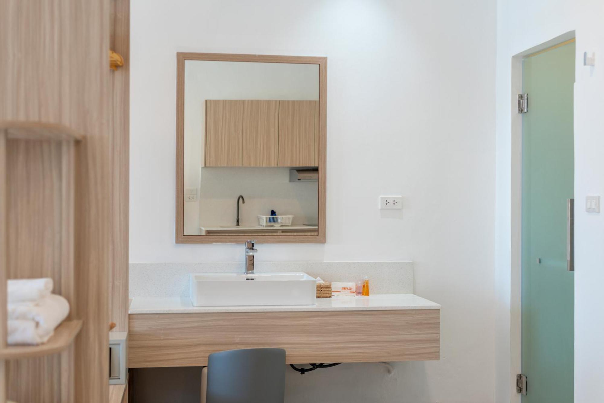 Apartment Beachfront Luxury 32 *