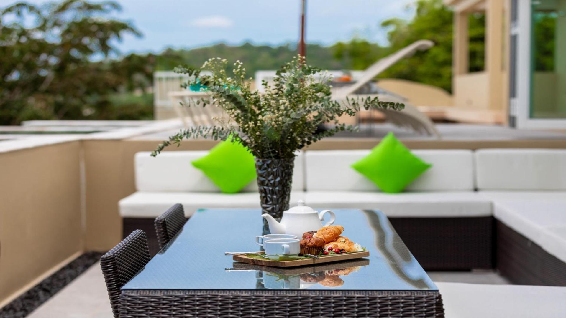 Cabo With Panoramic Sea Views