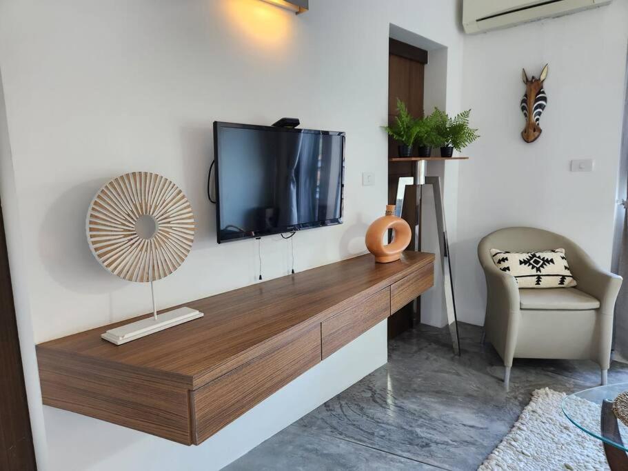 Stylish Sea-view Apartment *
