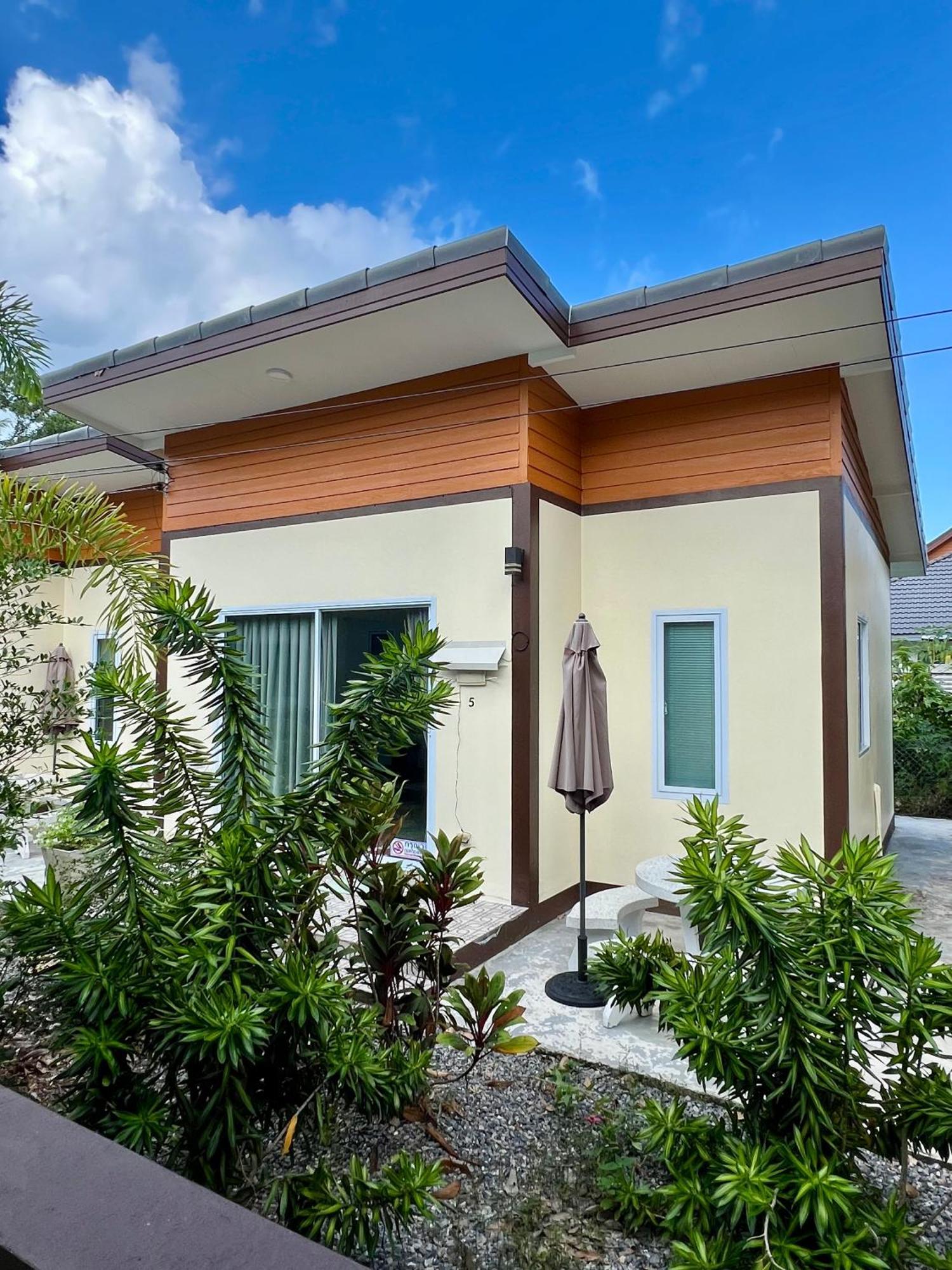 Bsk Apartment Lipa Noi