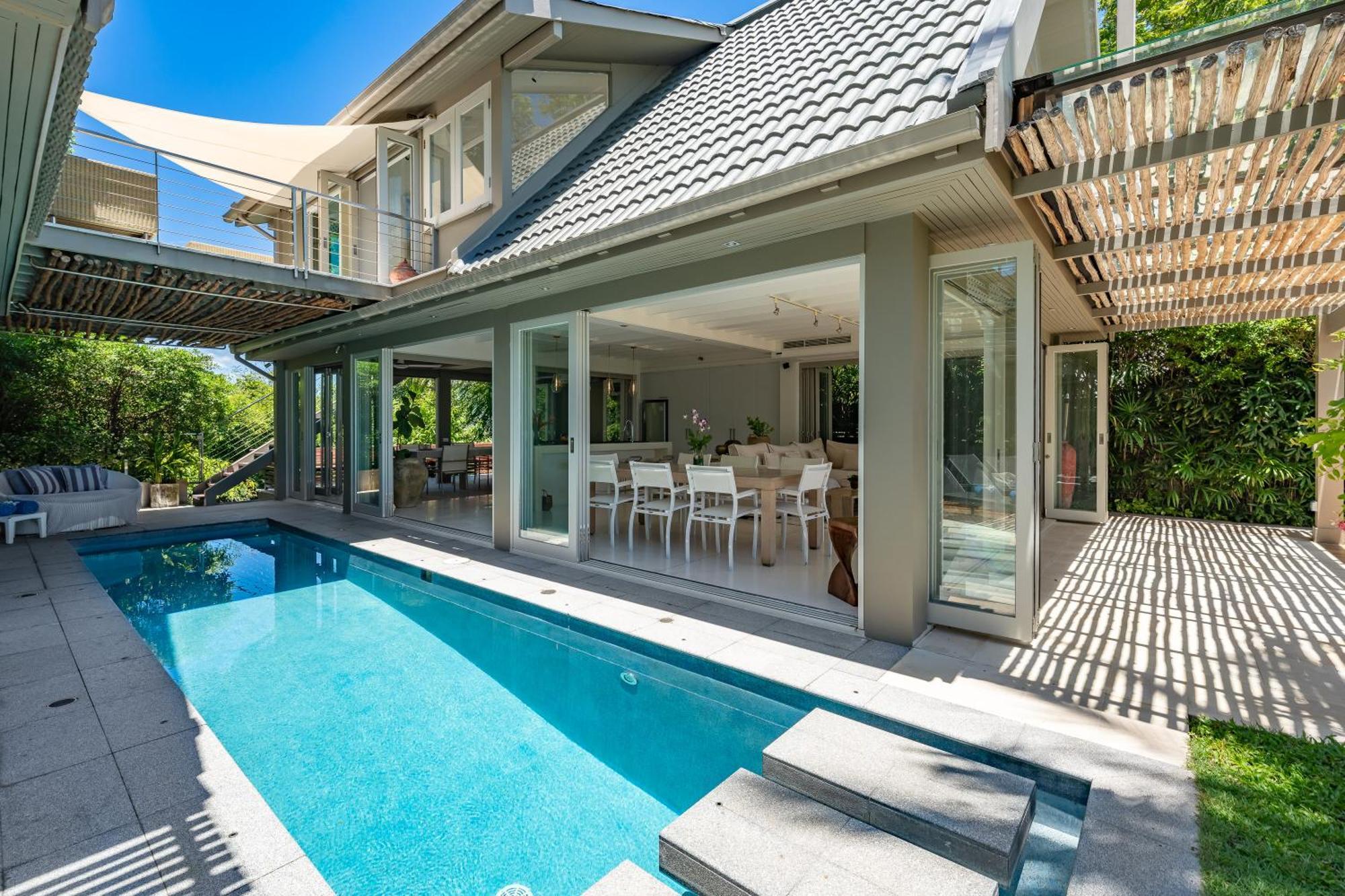 Sunset With Wellness & Access Villa