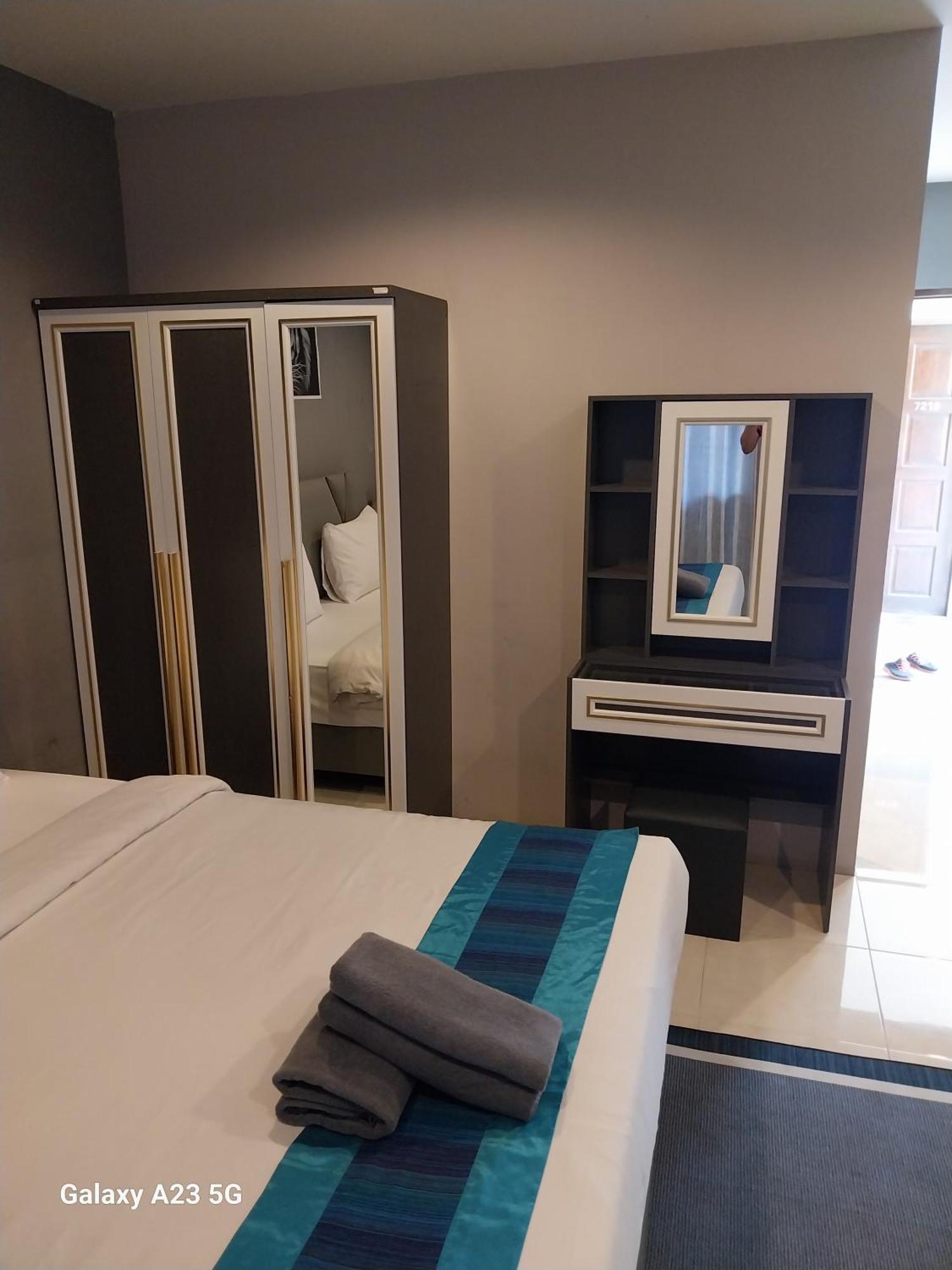 Laemdin Hotel 3*