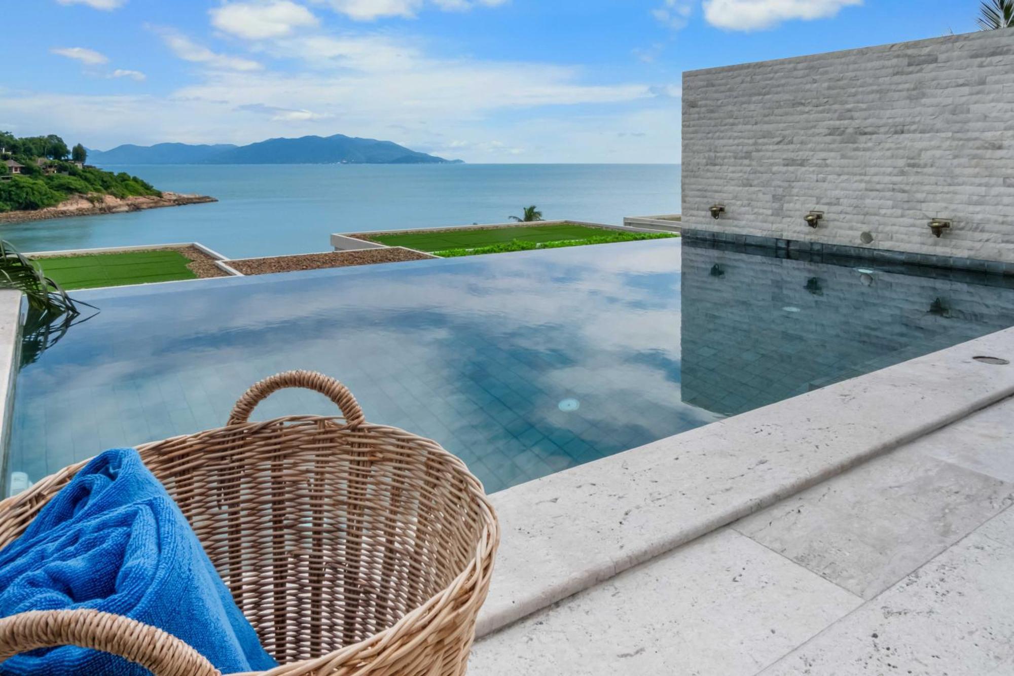 Villa Samui Bayside Luxury *