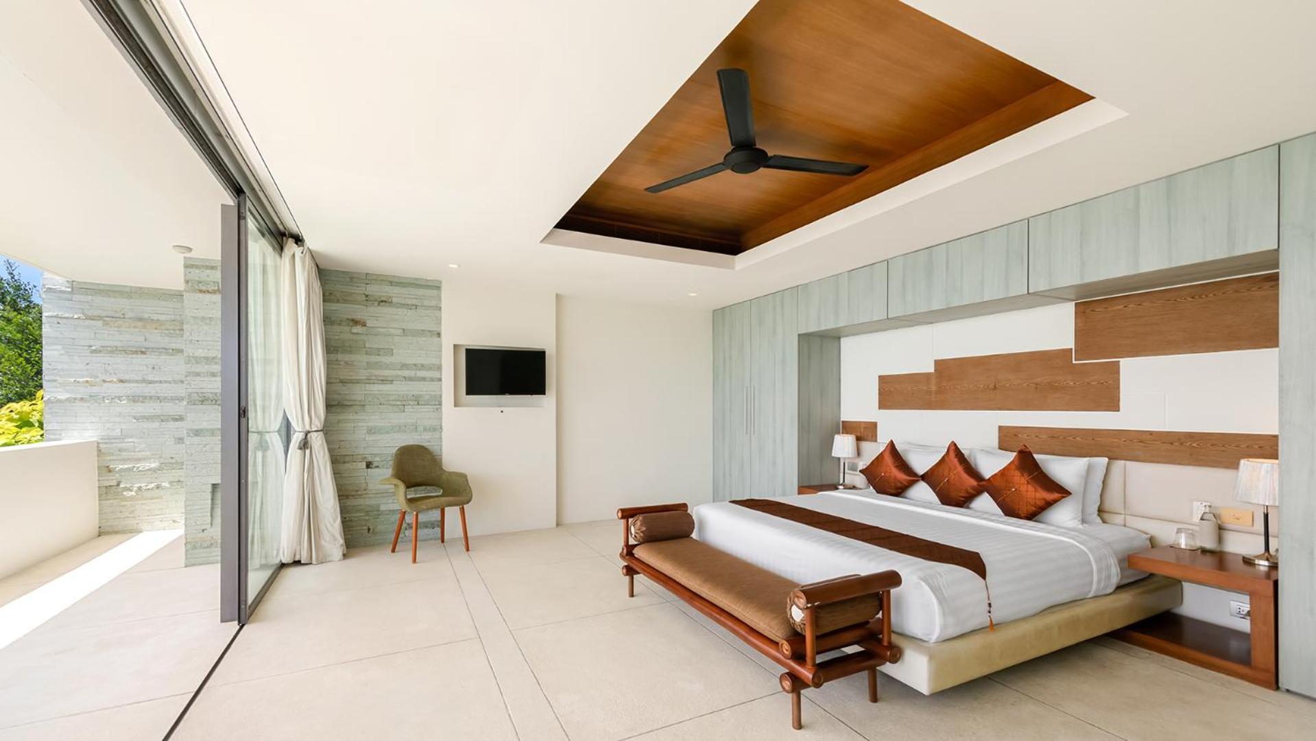 Splash: Contemporary Tropical Five Star *