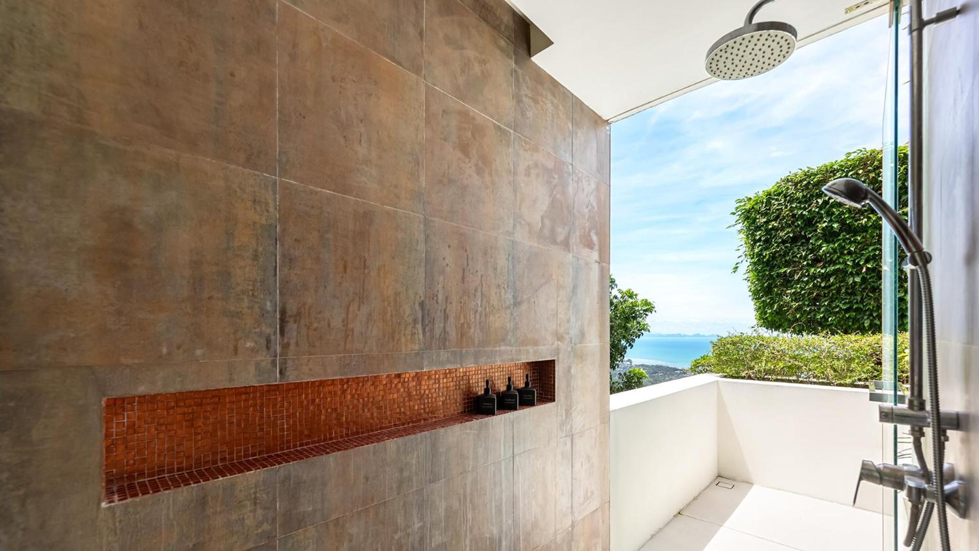 Splash: Contemporary Tropical Five Star *