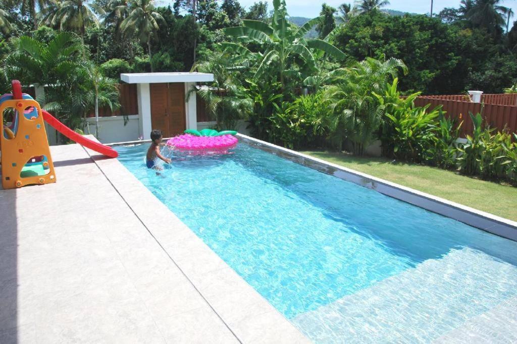 2 Mango Near The * Amphoe Koksamui