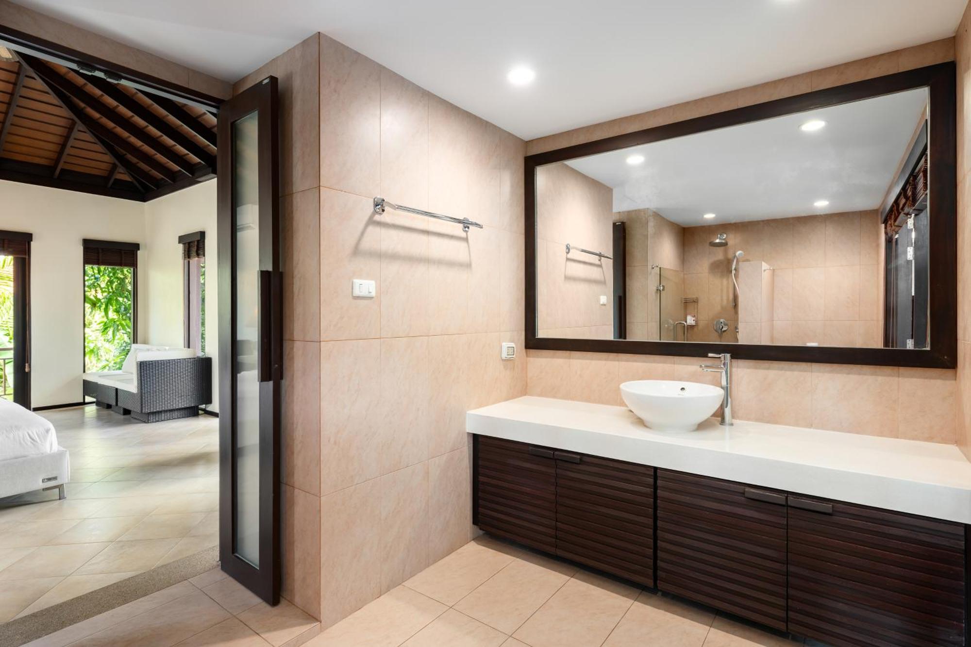 Buoyant Forest 2br Private Pool Big Garden Villa Amphoe Koksamui