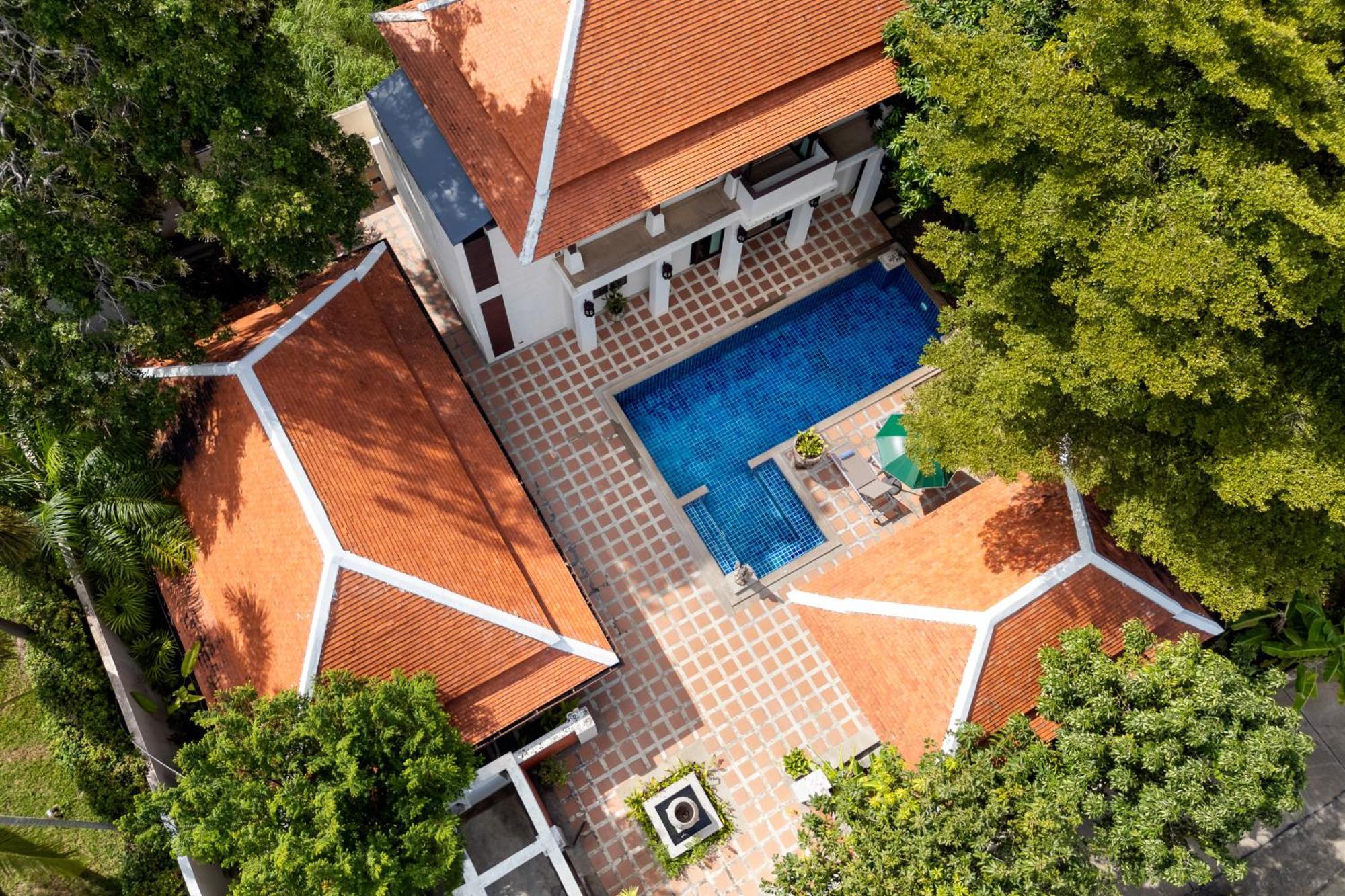 Buoyant Forest 2br Private Pool Big Garden Villa