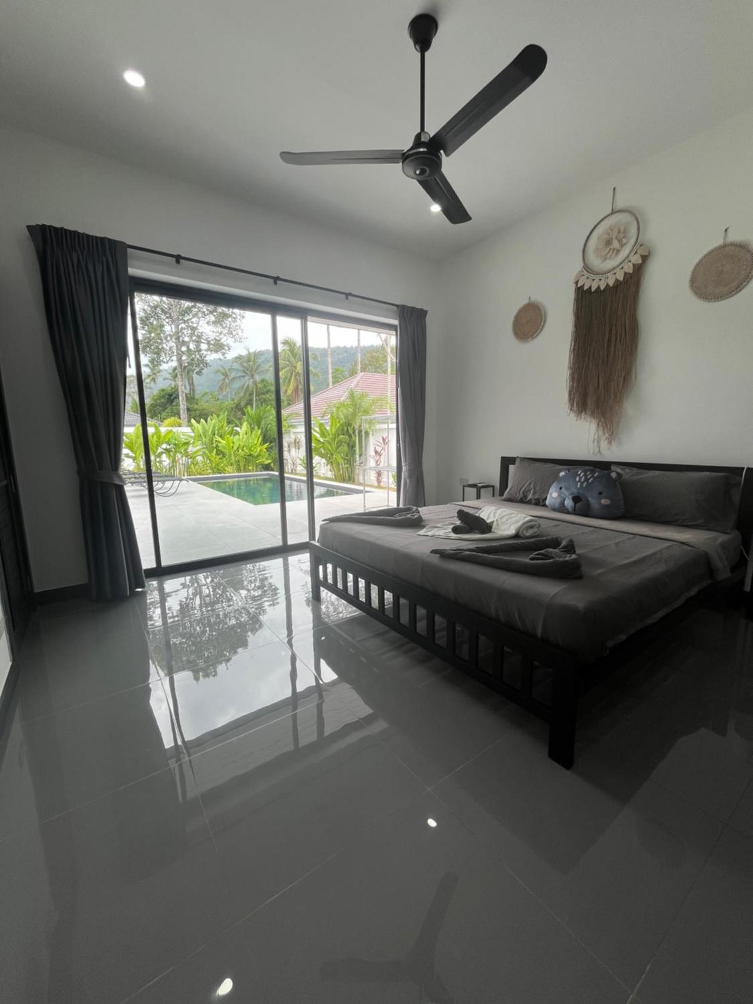 Mino Pool Amphoe Koksamui