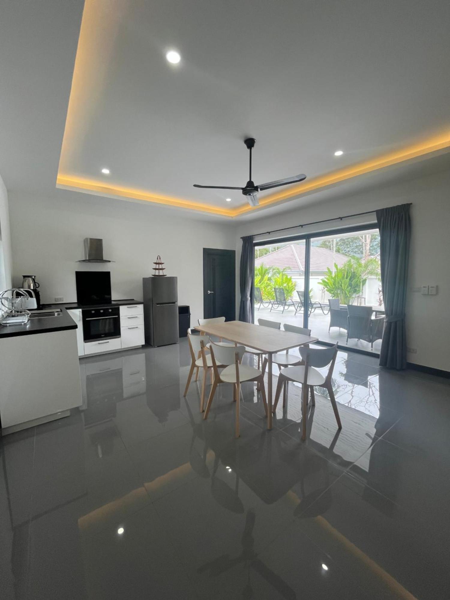 Mino Pool Villa *
