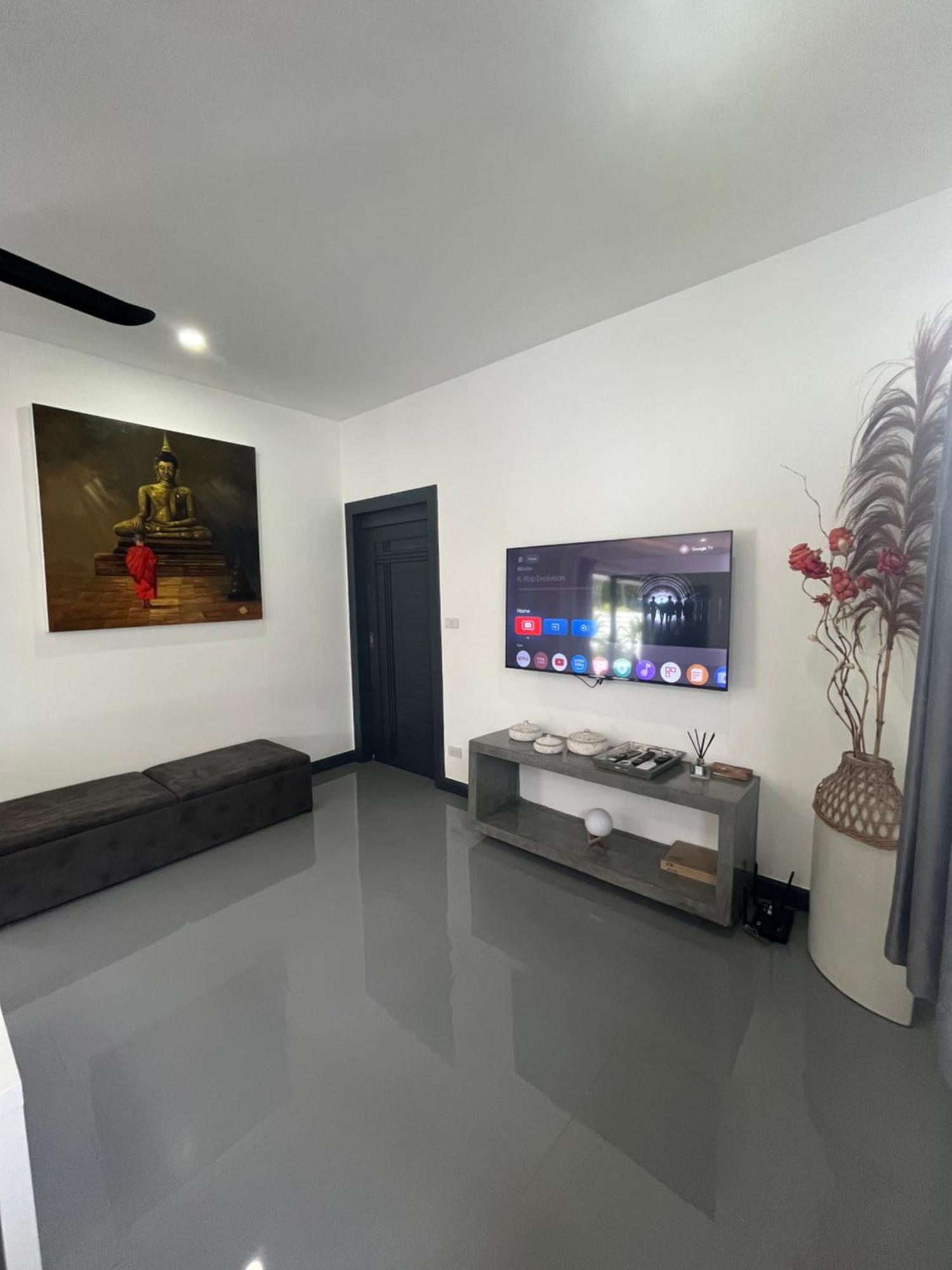 Mino Pool Villa *