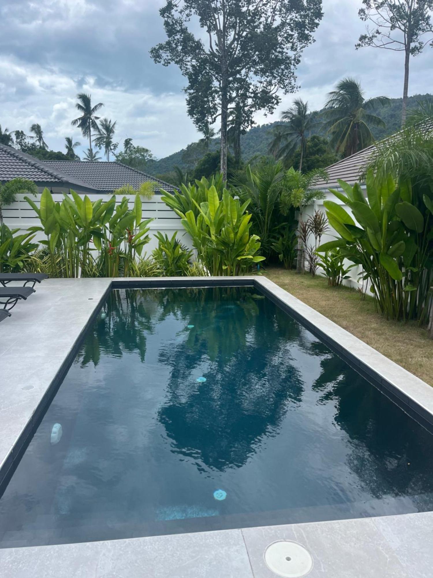 Mino Pool Amphoe Koksamui