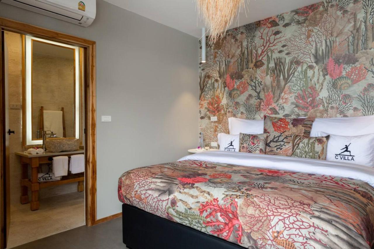 C 8br Luxury Seaview Villa, 2 Swimming Pools *