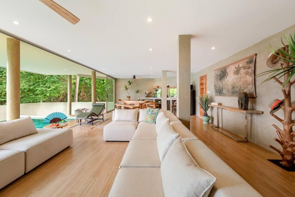 Carbana Lodge, 2 Bedrooms - Eco Lodge, Villa *