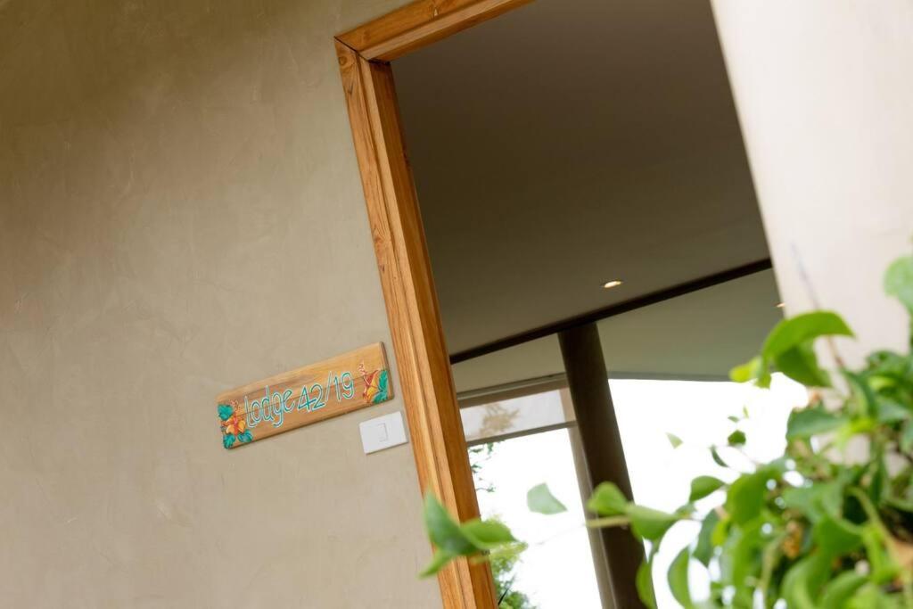 Carbana Lodge, 2 Bedrooms - Eco Lodge, Villa *