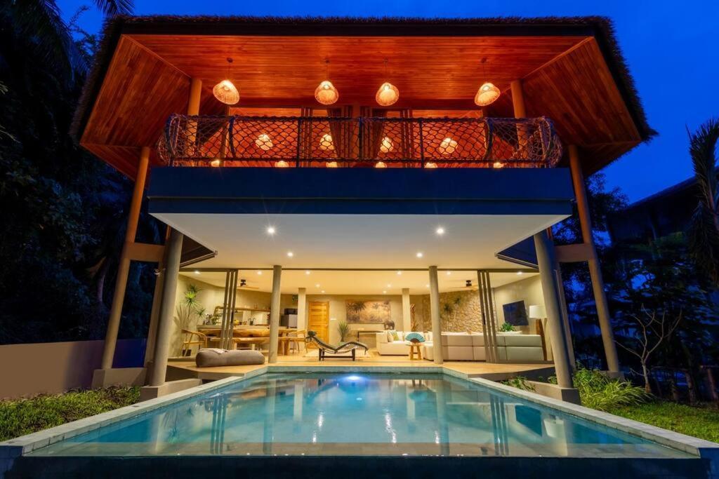 Carbana Lodge, 2 Bedrooms - Eco Lodge, Villa