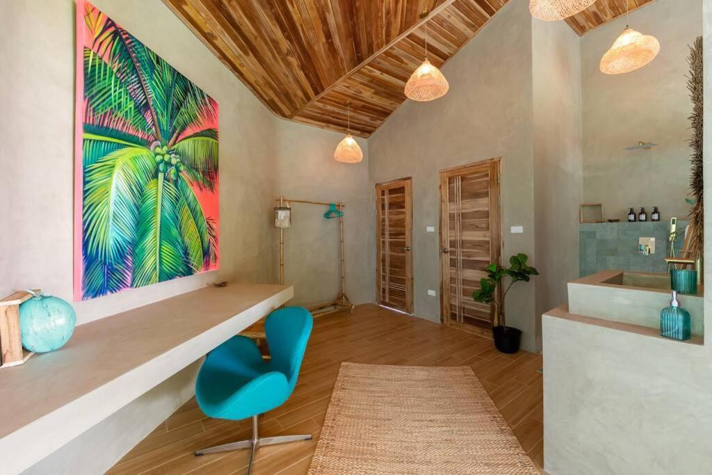 Carbana Lodge, 2 Bedrooms - Eco Lodge, Villa *