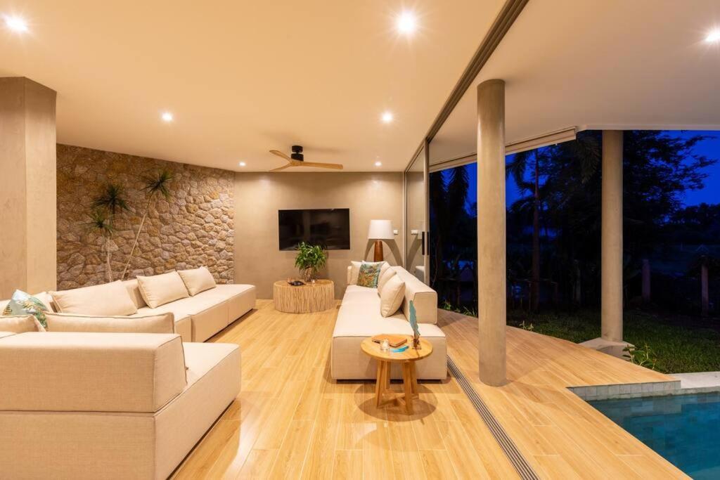 Carbana Lodge, 2 Bedrooms - Eco Lodge,