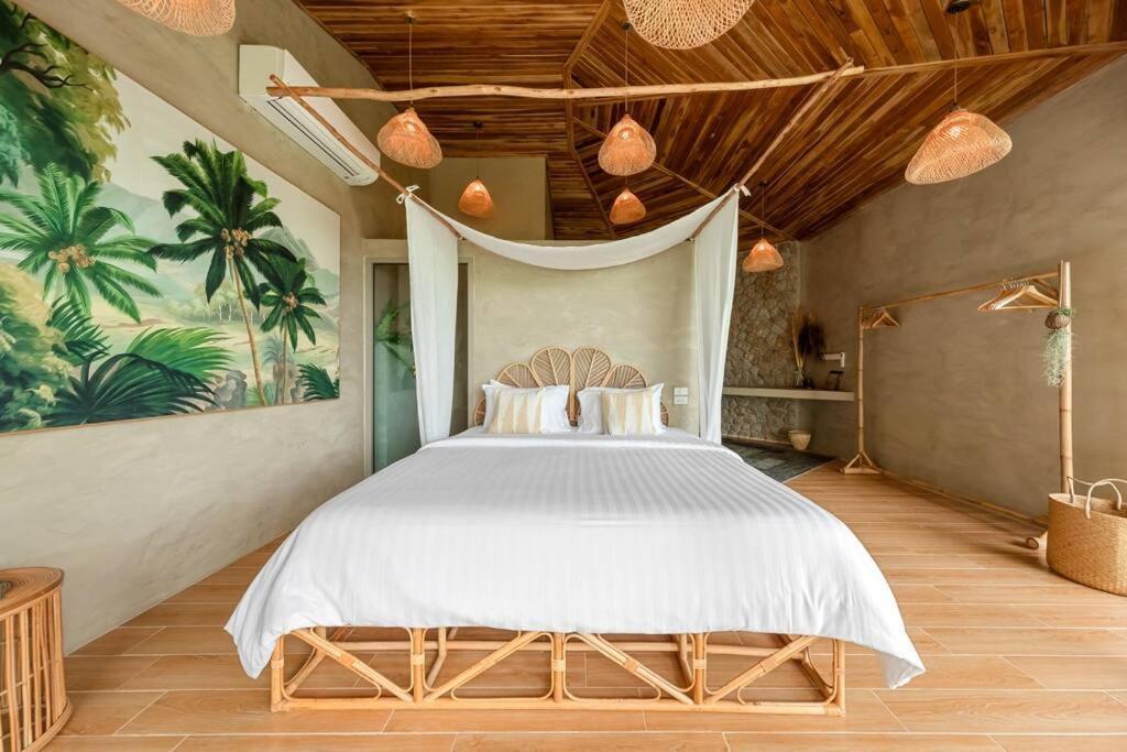 Villa Carbana Lodge, 2 Bedrooms - Eco Lodge,