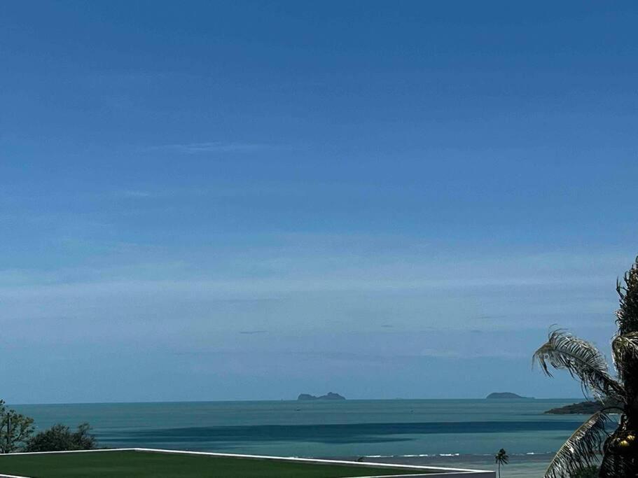 Apartment Spectacular 95sqm Sea View, Gym And Pool Facilities *