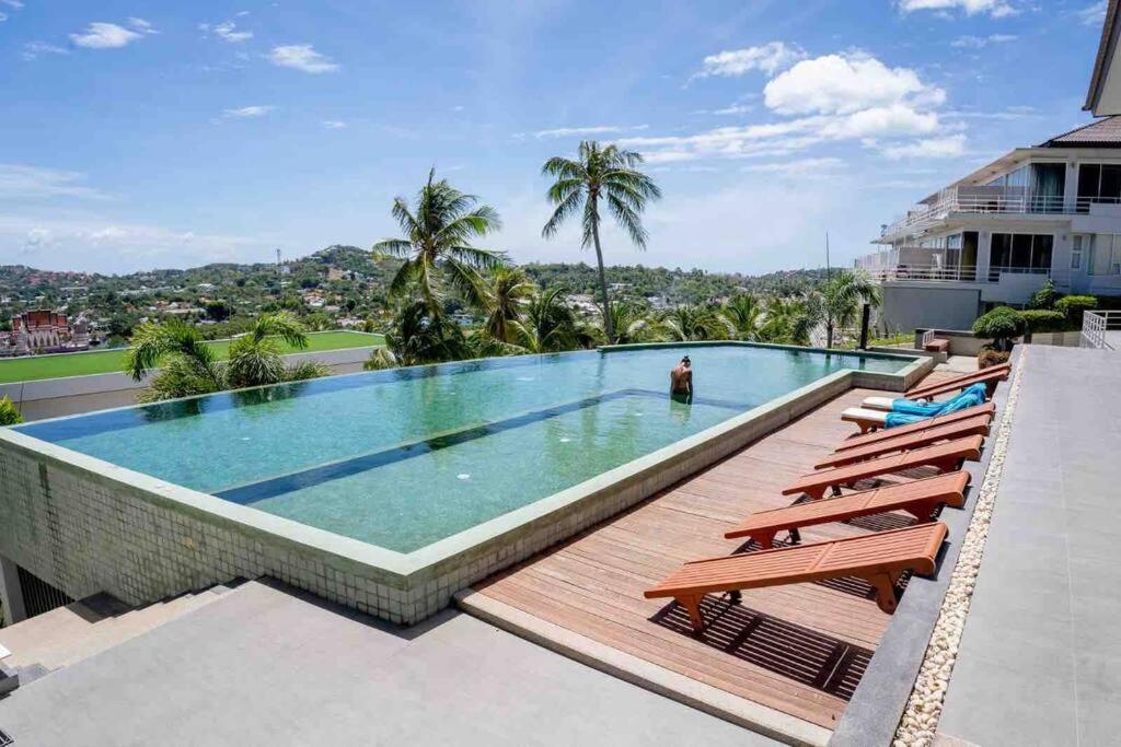 Spectacular 95sqm Sea View, Gym And Pool Facilities Amphoe Koksamui