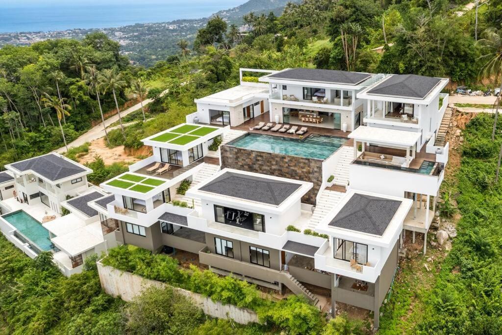 Paradise Peak Luxury Collection Villa *