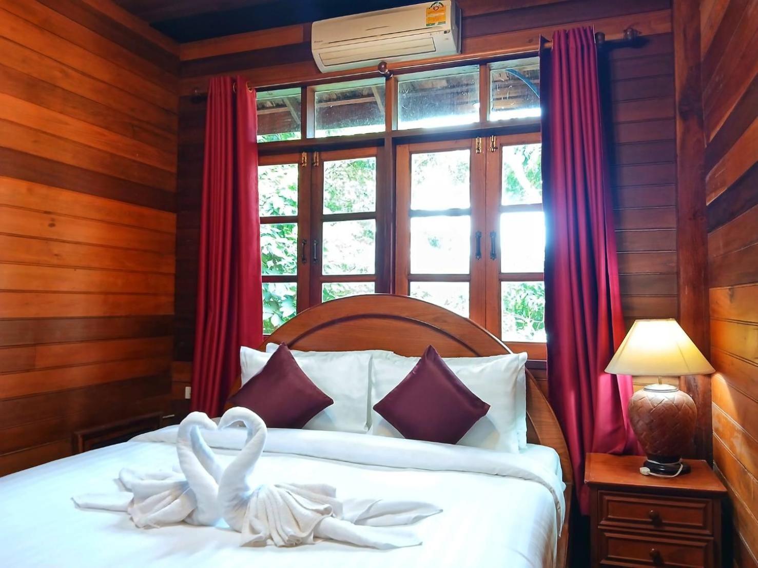 Samui Wooden Hill Apartment