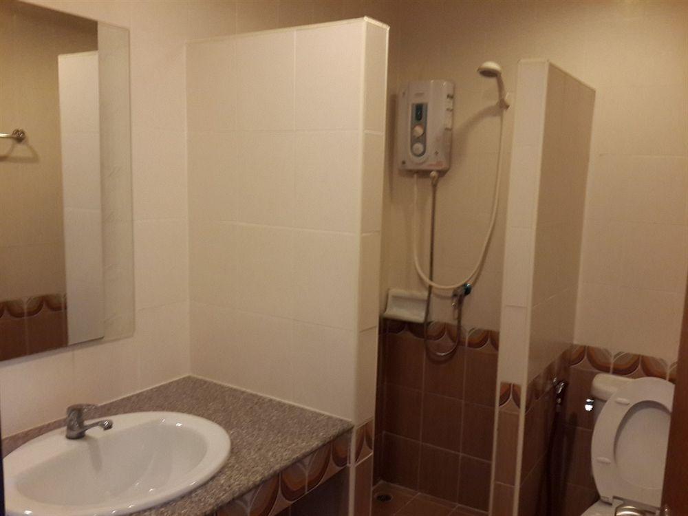 Nathon Residence Hotel 2*