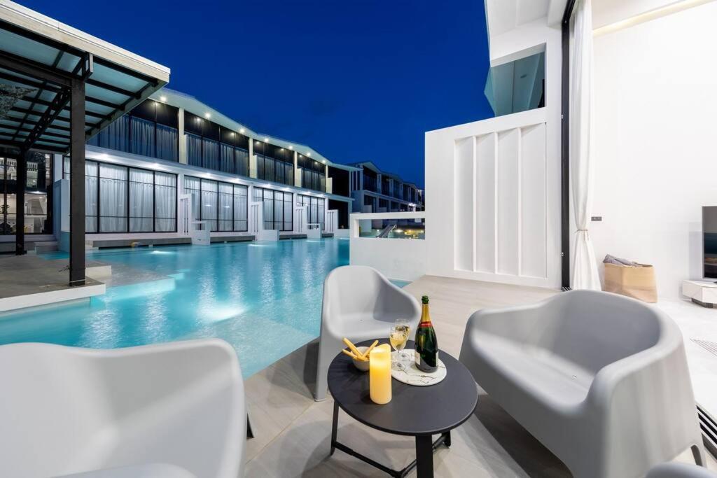 Unique Townhouse Pool Slide Access