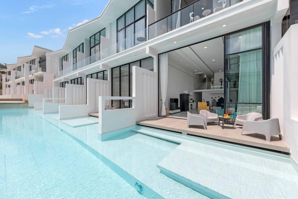 Unique Townhouse Pool Slide Access