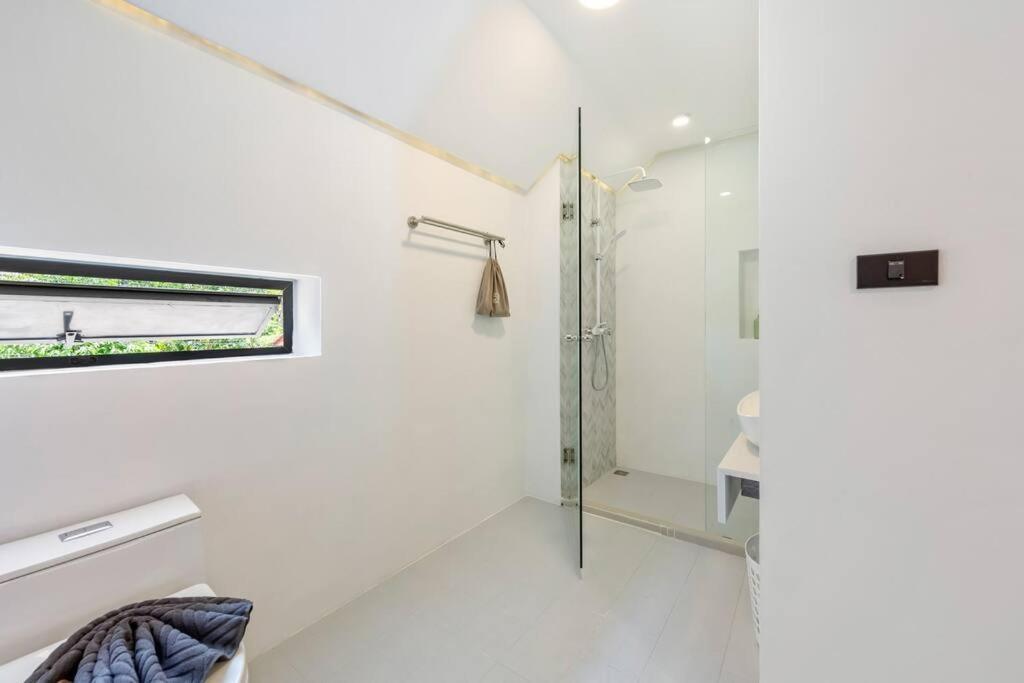 Holiday home Unique Townhouse Pool Slide Access *