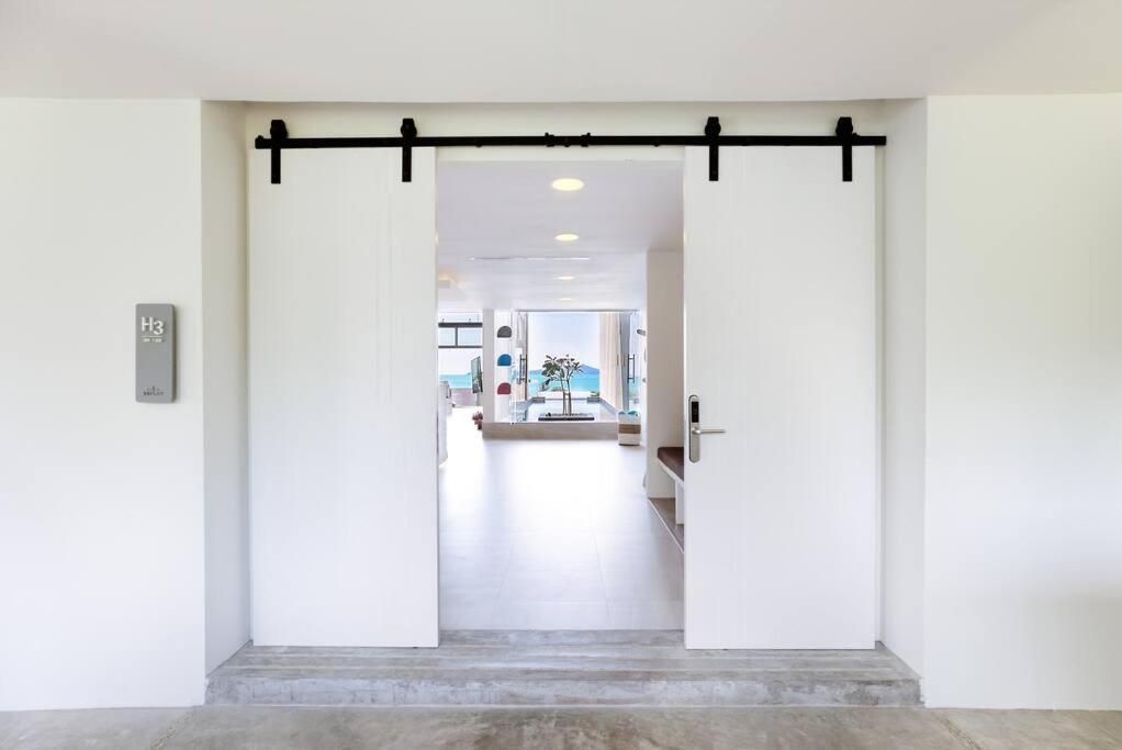 Holiday home Massive 4 Bedroom With Cinema And Gym *