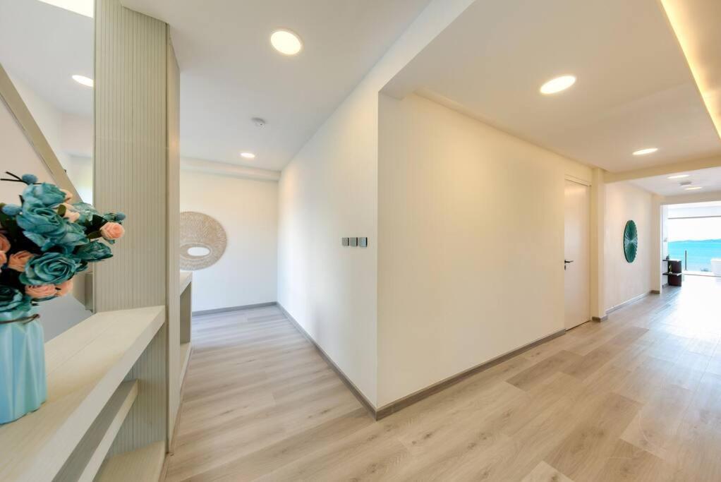 Massive 4 Bedroom With Cinema And Gym Holiday home *
