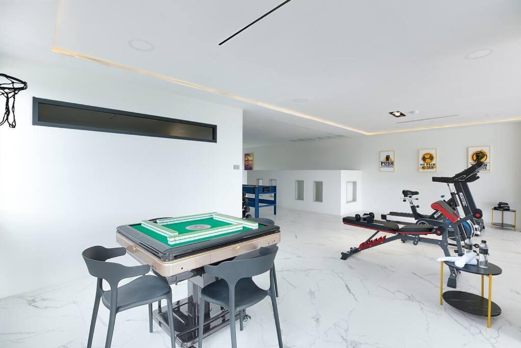 Luxury Sunset House,home Gym,cinema Room,rooftop Holiday home