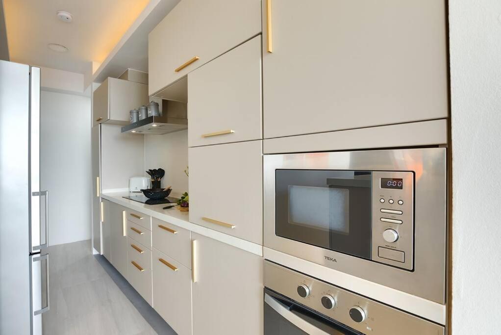 Holiday home Luxury Sunset House,home Gym,cinema Room,rooftop