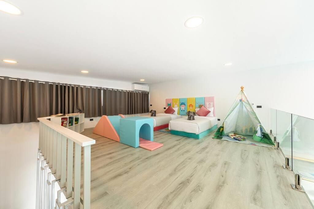 Comfy Townhouse Near Fisherman Holiday home *