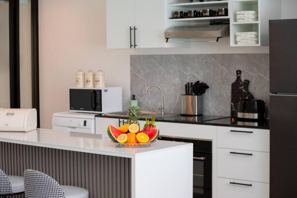 Comfy Townhouse Near Fisherman Holiday home