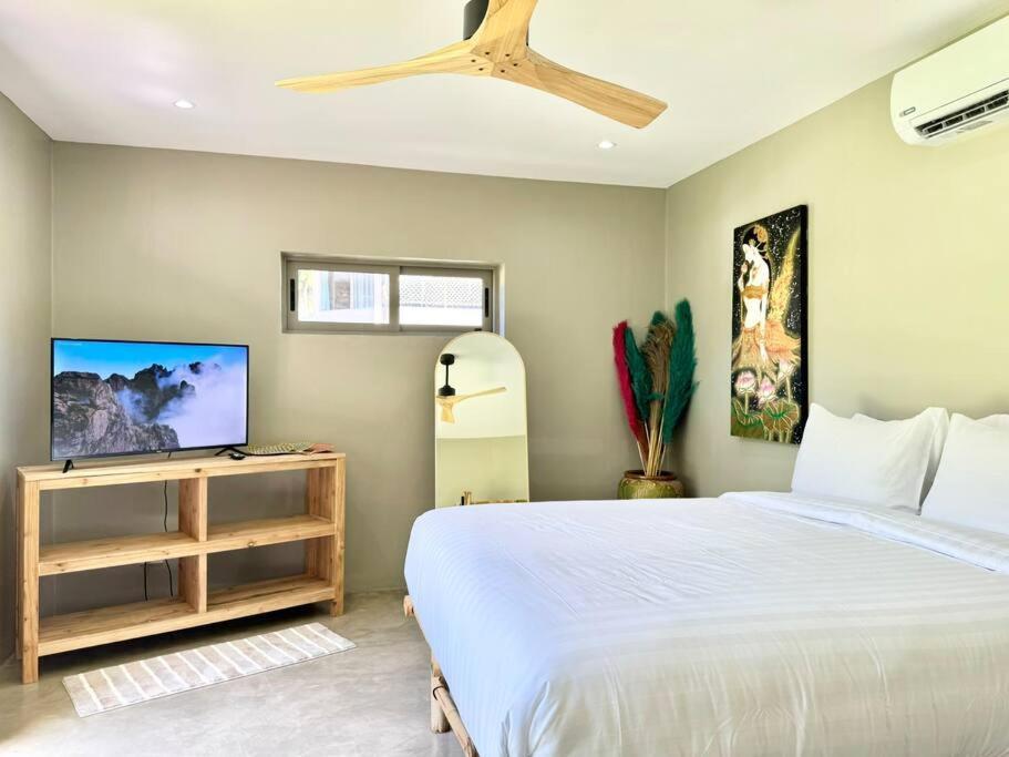 Lovely Villa, 2 Bedrooms & 1 Room, Villa