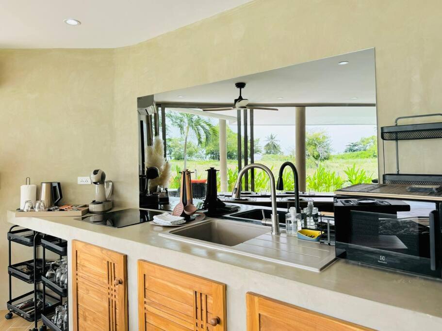 Lovely Villa, 2 Bedrooms & 1 Room, Koh Samui